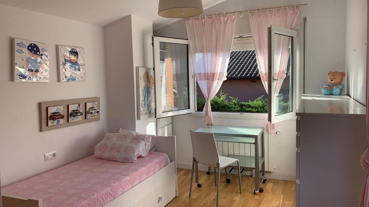 Nice Home Borgona Exterior foto